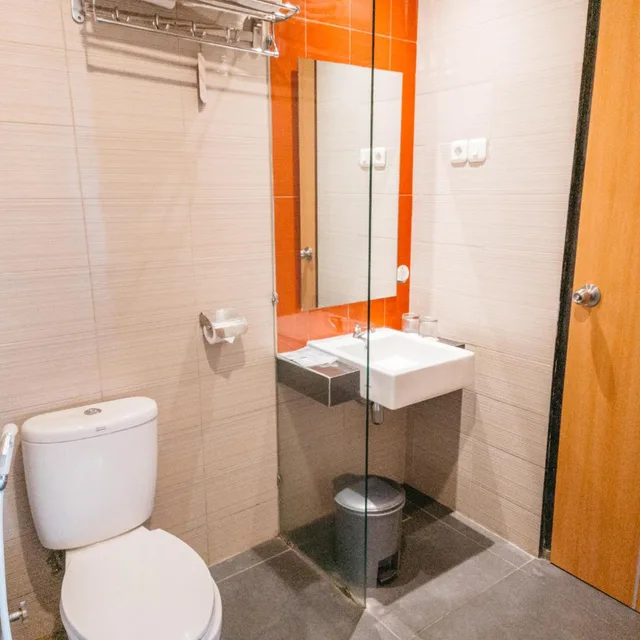 غرفة تنفيذية، Meotel Purwokerto 6/7
