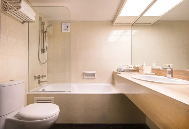 Prime, Deluxe, Twin Beds, Sofa، Regal Riverside Hotel 4/4