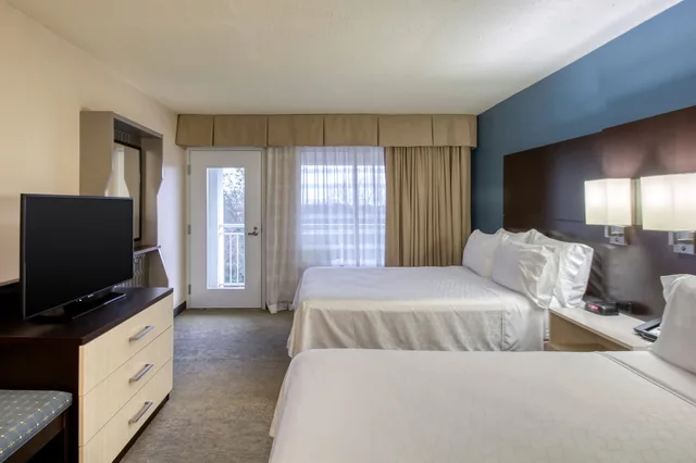 غرفة قياسية بسرير فردي لذوي الإعاقة، Holiday Inn Hotel Suites Atlanta Airport North 3/4