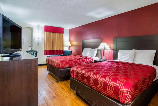 غرفة بسريرين مزدوجين للمدخنين، Econo Lodge Research Triangle Park 1/3