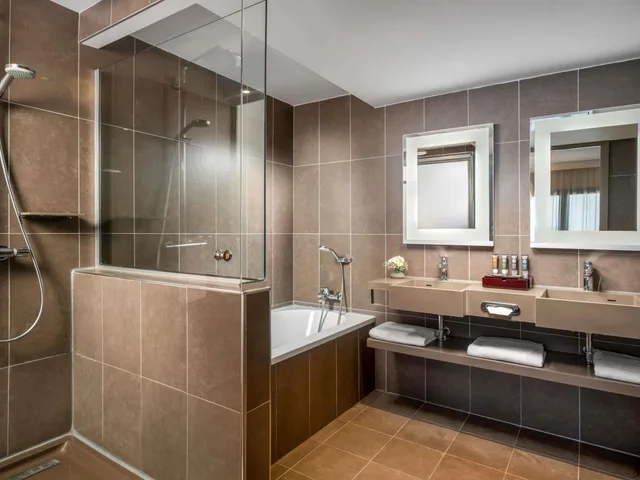 Bosphorus, Executive, Suite، Novotel Istanbul Bosphorus Hotel 10/10