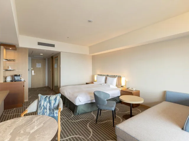 غرفة ديلوكس بسرير كينج، Hotel Okura Kobe 4/6
