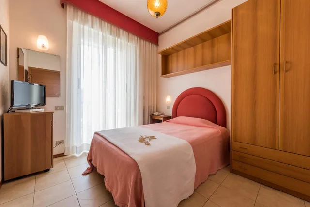 غرفة مفردة، HOTEL BENINI 2/7