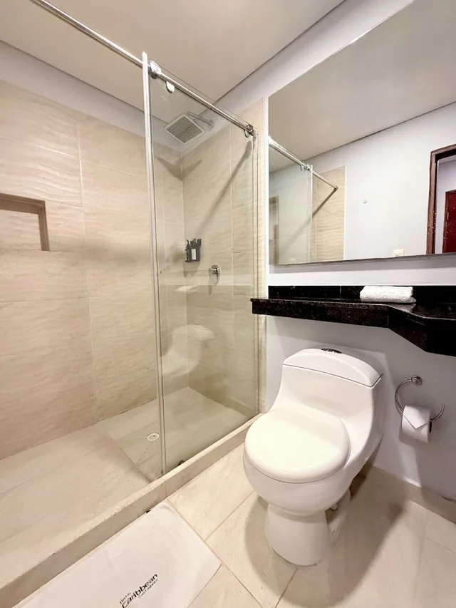 غرفة قياسية رباعية بسريرين مزدوجين، Hotel Caribbean Cartagena 9/10