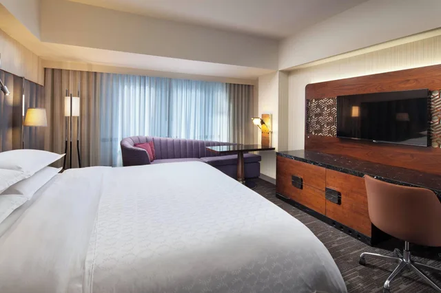 غرفة ديلوكس بسرير مزدوج بإطلالة على المدينة، The Sheraton Grand Los Angeles Formerly Sheraton Los Angeles Downtown 2/3