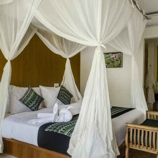 غرفة بسرير كينج بشرفة، Sapodilla Ubud 1/10