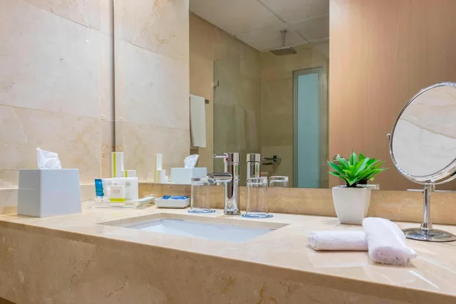 غرفة تقليدية بسرير كينج، Four Points By Sheraton Barranquilla 5/5