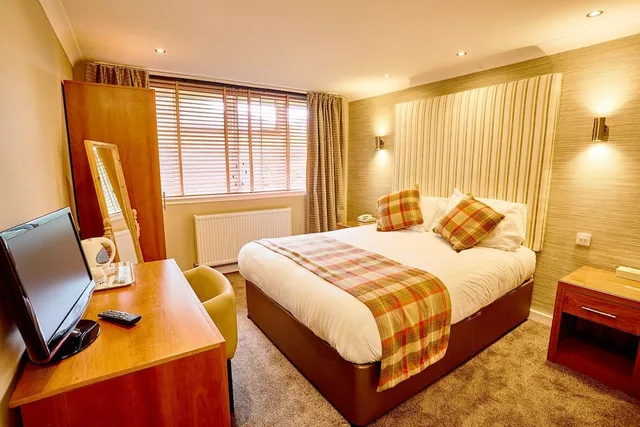 غرفة بسرير كينج، Abbotsford Hotel 2/3
