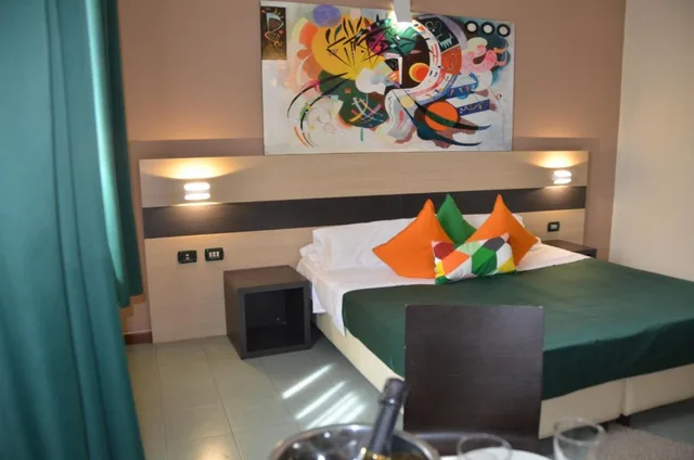 غرفة قياسية بسريرين منفصلين، Hotel Alba Roma 1/2