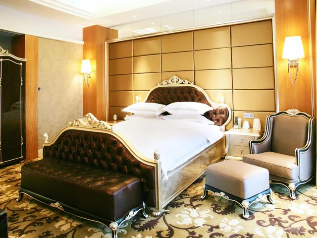 جناح تنفيذي بسرير كينج مع أريكة، Glarun Jinling HOTEL 1/2