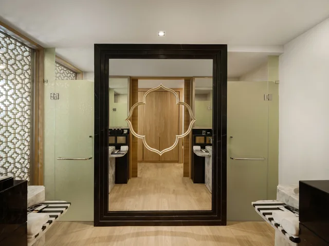 Deluxe Suite with Whirlpool Bath, Sea View, 1 King Bed، Avista Grande Phuket Karon MGallery 10/10