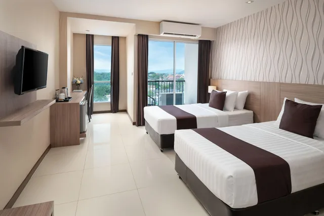 غرفة قياسية بسريرين منفصلين بإطلالة على المدينة، The Pino Hotel Pak Chong 1/1