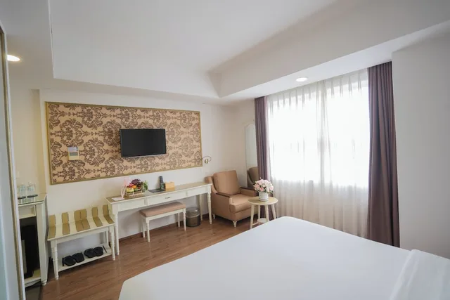 Superior, Queen Bed, Isena Nha Trang Hotel 9/10