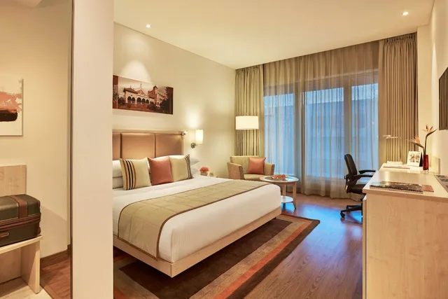 غرفة بريميوم بسرير كينج بإطلالة على المدينة، Vivanta Pune Hinjawadi (ex The Gateway Hotel Hinjawadi) 1/1