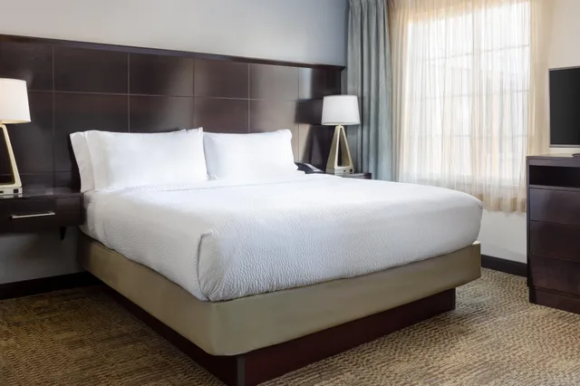 استوديو بسرير كينج لذوي الإعاقة، Staybridge Suites Sacramento - Folsom 1/1
