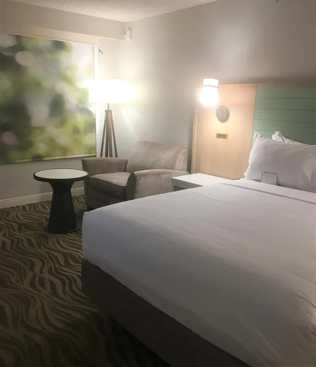غرفة بسرير كوين لذوي الإعاقة، Wyndham Garden Lake Buena Vista Disney Springs Resort 2/7