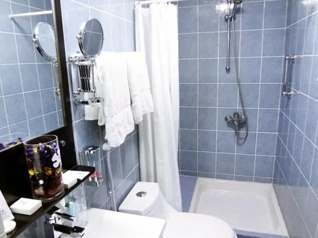 غرفة قياسية بسريرين منفصلين، OYO 137 Marina Hotel 4/4