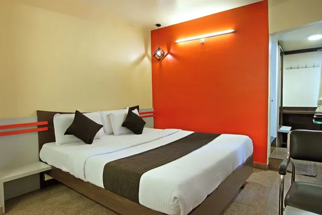 غرفة ديلوكس بسرير مزدوج، MTR RESIDENCY 4/7