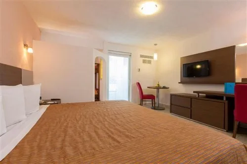 غرفة بسرير مزدوج، Crown Paradise Club Puerto Vallarta All Inclusive 1/2