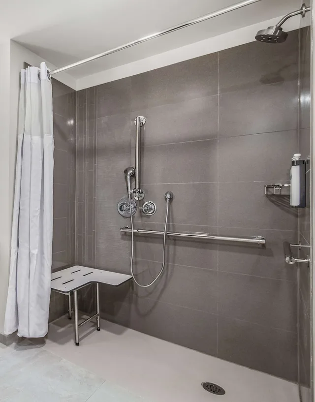 غرفة بسريرين كوين لذوي الإعاقة، Hyatt House Sacramento/Midtown 2/2