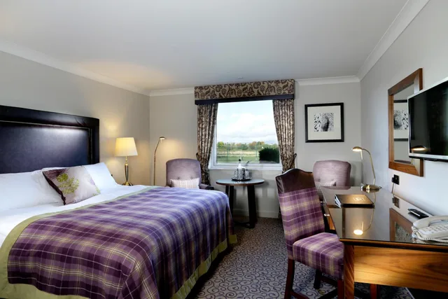 Feature, Double Bed, Macdonald Inchyra Hotel Spa 1/3