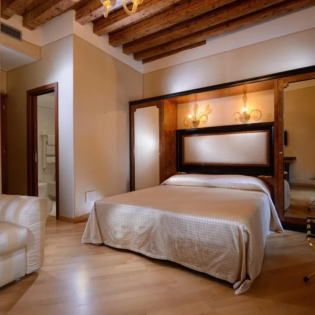 غرفة عائلية مع أريكة، Hotel Paganelli Venice 5/10