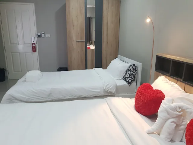 غرفة عائلية ثلاثية بسرير مزدوج وسرير فردي، iResidence Hotel Pathumthani 4/10