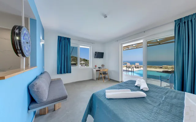 Deluxe, Suite, Double Bed, Sea View, Private Pool, Spiros Soula Hotel 1/2