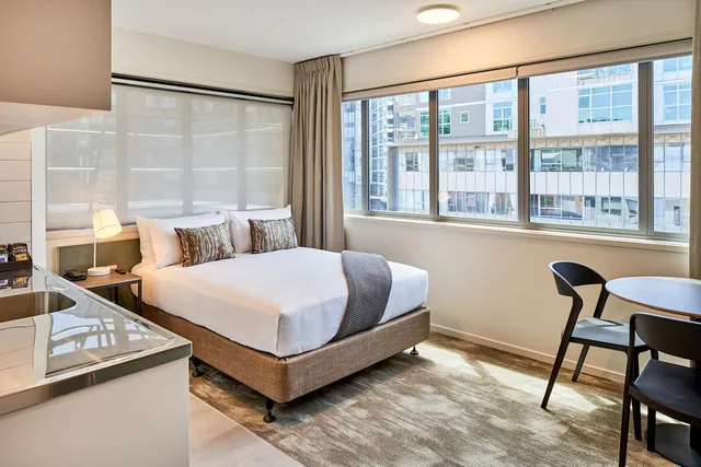 Petite Double Studio Apartment, Sojourn Apartment Hotel Ghuznee 1/3