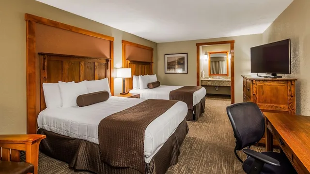 Standard, 2 Queen Beds, Pet Friendly, Best Western Plus High Country Inn 7/10