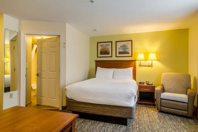 جناح استوديو بسرير فردي، Candlewood Suites Jacksonville East Merril Road 1/5