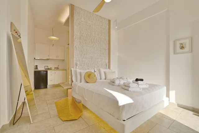 استوديو ديلوكس بسرير مزدوج أو سريرين منفصلين بإطلالة على البحر، Kallichoron Art Boutique Hotel 4/10