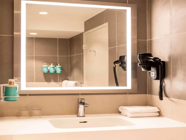 غرفة سوبيريور عائلية بسرير مزدوج، Novotel Paris Orly Rungis 2/2
