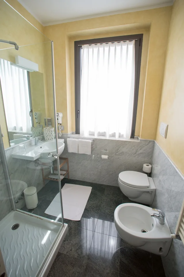 غرفة ثلاثية بسرير مزدوج وسرير فردي، BergHotel 5/5