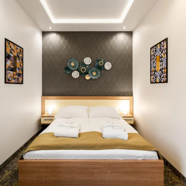 Suite, Garzon Plaza 1/5