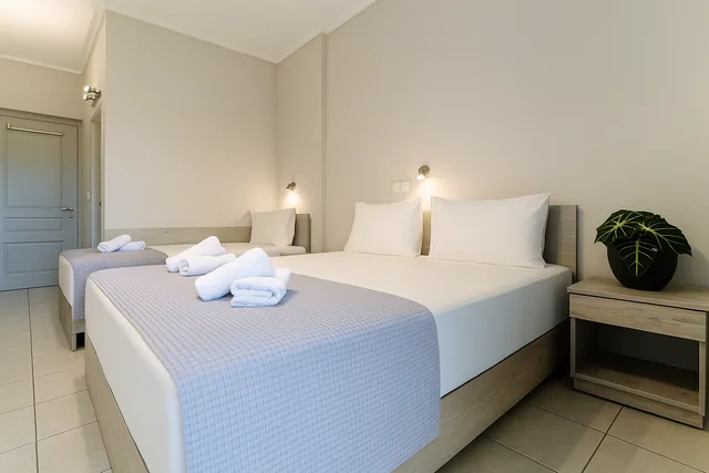 غرفة ثلاثية بإطلالة على البحر، Samel Hotel 1/9