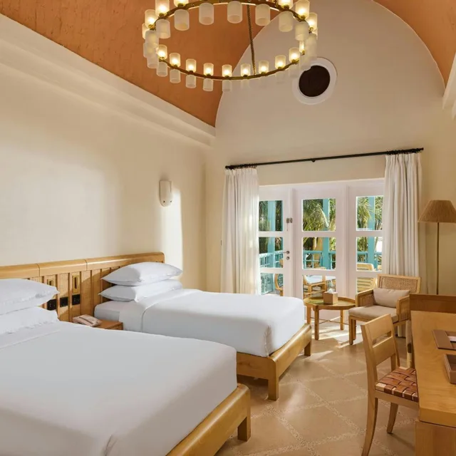 غرفة بسرير كينج بإطلالة جزئية على البحر، Sheraton Miramar Resort El Gouna 6/10