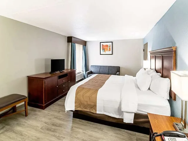 غرفة سوبيريور، Quality Inn Knoxville TN 2/3