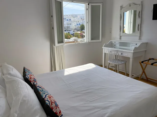 Apartment, Queen Bed, Village View, Sofa، Adonis Hotel Studios & Apartments 3/3