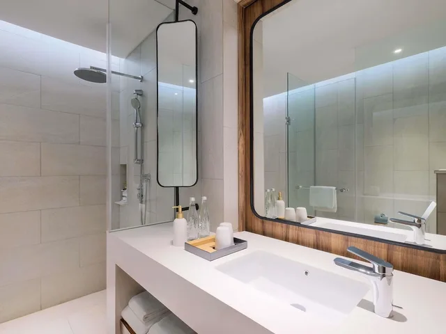 جناح تنفيذي بسريرين منفصلين، Mercure Tangerang Centre 2/2