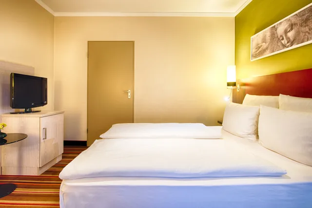 غرفة قياسية بسرير مزدوج، Leonardo Hotel Residenz Munchen 1/5