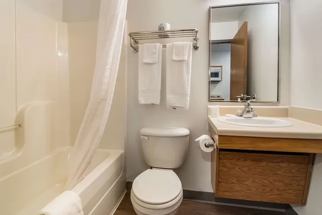 غرفة قياسية بسريرين مزدوجين، WoodSpring Suites Abilene 5/7