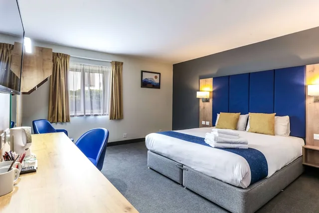 غرفة بسرير مزدوج، Days Inn by Wyndham Peterborough 1/3