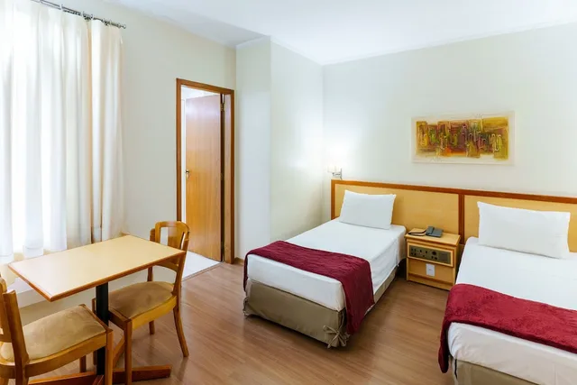 جناح بسريرين منفصلين، Hotel Augusta Boulevard 3/8