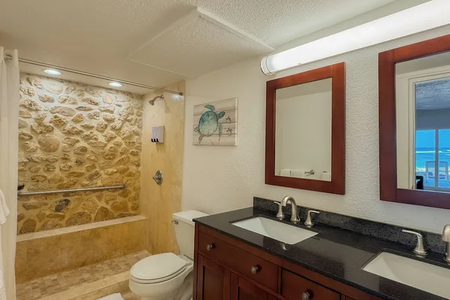 Room, Queen Bed, Beach Front، THE PALMS AT PELICAN COVE 8/10