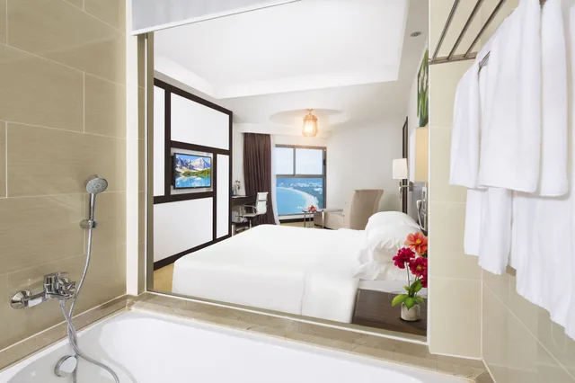 Junior Suite Queen, Havana Nha Trang Hotel 5/6