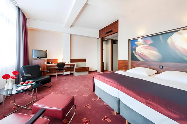 غرفة بسرير مزدوج، Premier Inn Cologne City Mediapark Hotel 2/2