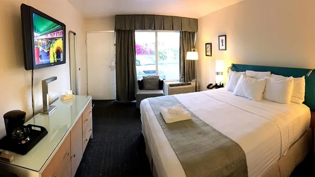 غرفة سوبيريور بسرير كينج، Floridian Hotel 2/2