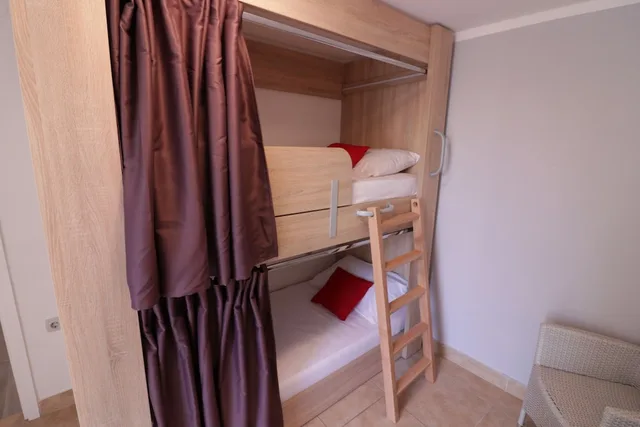 شقة أساسية بسرير مزدوج وسرير بطابقين بغرفة نوم واحدة، Apartments In City Center Ventus 3/8