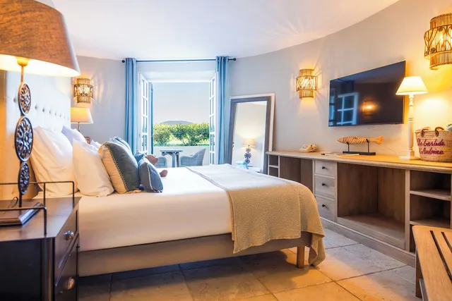 Tower, Deluxe, King Bed, Garden View, Terrace، La Bastide D Antoine 4/6